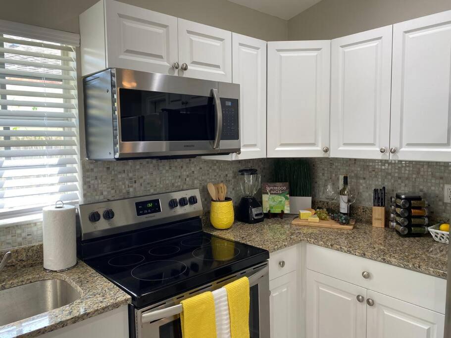 Spacious Home Near Downtown & The Beach Delray Beach Eksteriør bilde