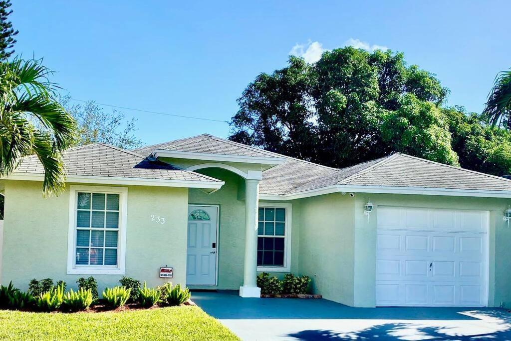 Spacious Home Near Downtown & The Beach Delray Beach Eksteriør bilde